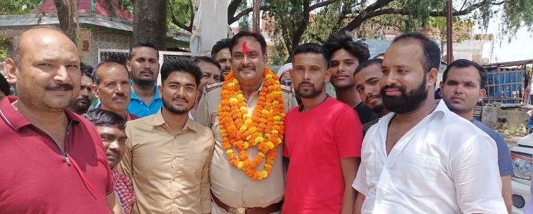 Helping Poor With Help Of Police